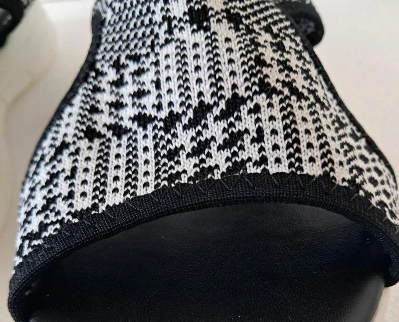 Check Pattern Sandals - Black and White - Stretch Fabric - Size 40 – photo 4